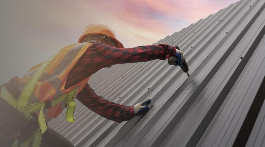Professional gutter cleaning in Berkley, MI